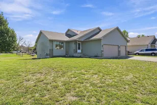 23081 Navajo St NW, Saint Francis, MN 55070 - Photo 3