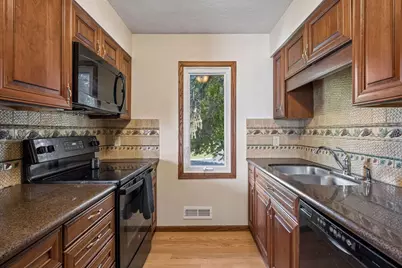 9625 103rd Avenue N, Maple Grove, MN 55369 - Photo 11