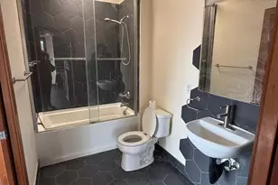 15 E Franklin Ave E, Minneapolis, MN 55404 - Photo 5