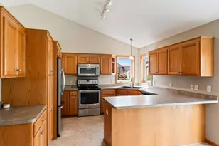 18854 Dupont Way, Farmington, MN 55024 - Photo 5
