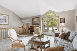 13705 59th Pl N, Plymouth, MN 55446 - Photo 3