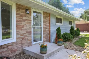 3680 Fairlane St, White Bear Lake, MN 55110 - Photo 7