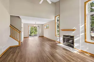 15329 Greenhaven Ln, Burnsville, MN 55306 - Photo 3