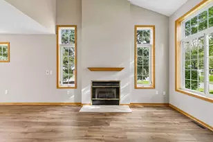 15329 Greenhaven Ln, Burnsville, MN 55306 - Photo 5