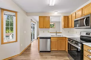 15329 Greenhaven Ln, Burnsville, MN 55306 - Photo 13
