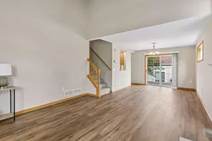 15329 Greenhaven Ln, Burnsville, MN 55306 - Photo 7