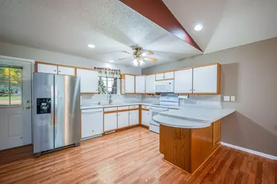 122 Oxford Path, Mankato, MN 56001 - Photo 9