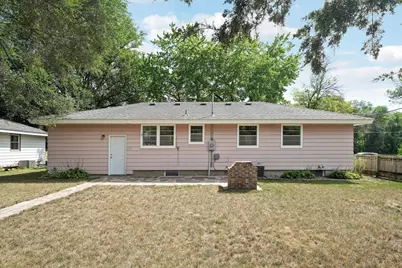 903 Parallel Street, Chaska, MN 55318 - Photo 35