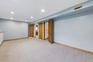 951 Redwing Ct, Chanhassen, MN 55317 - Photo 31