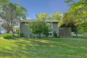 951 Redwing Ct, Chanhassen, MN 55317 - Photo 39