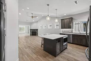 1092 Legend Ln, River Falls, WI 54022 - Photo 5