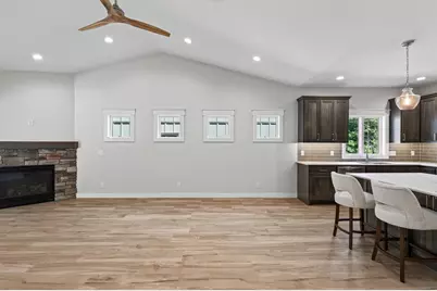 1092 Legend Lane, River Falls, WI 54022 - Photo 13
