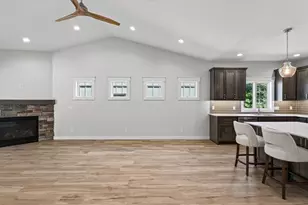 1092 Legend Ln, River Falls, WI 54022 - Photo 13