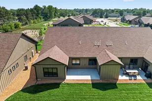 1092 Legend Ln, River Falls, WI 54022 - Photo 33