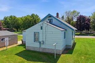 519 2nd Ave NW, Winnebago, MN 56098 - Photo 7