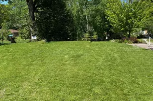 502 Ardmore Dr, Golden Valley, MN 55422 - Photo 1