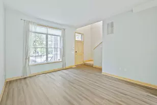 811 Thornton St SE, Minneapolis, MN 55414 - Photo 5