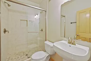 811 Thornton St SE, Minneapolis, MN 55414 - Photo 19
