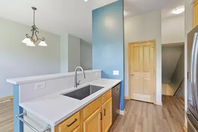 811 Thornton Street SE, Minneapolis, MN 55414 - Photo 11