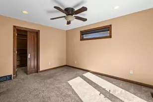 201 12th Ave NW, Pipestone, MN 56164 - Photo 31