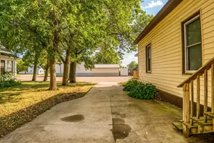 118 E Colfax St, Parkers Prairie, MN 56361 - Photo 45