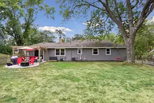 2820 W 91st St, Bloomington, MN 55431 - Photo 39