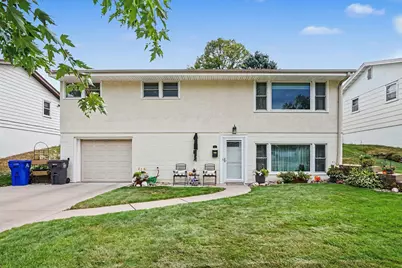 452 Howard Street N, Saint Paul, MN 55119 - Photo 1