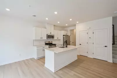 10548 Harbor Lane N, Maple Grove, MN 55369 - Photo 3