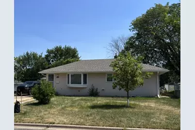 407 12th Avenue S, South Saint Paul, MN 55075 - Photo 1