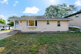 407 12th Ave S, South Saint Paul, MN 55075 - Photo 3