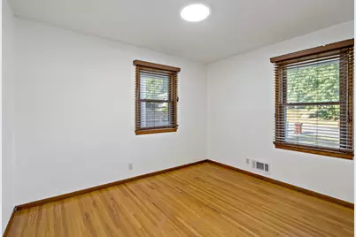 407 12th Avenue S, South Saint Paul, MN 55075 - Photo 19