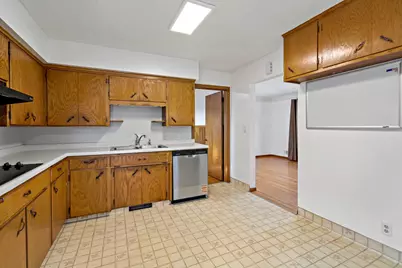 407 12th Avenue S, South Saint Paul, MN 55075 - Photo 11