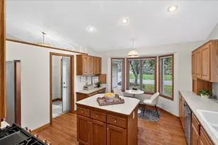 4975 Lincoln Dr, Edina, MN 55436 - Photo 9