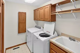 4975 Lincoln Dr, Edina, MN 55436 - Photo 19
