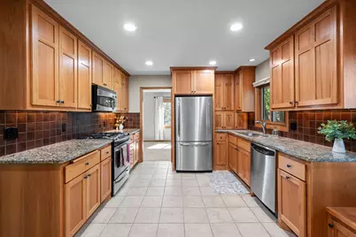 801 E 102nd Street, Bloomington, MN 55420 - Photo 11