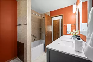 801 E 102nd St, Bloomington, MN 55420 - Photo 17