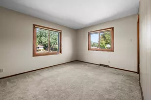 801 E 102nd St, Bloomington, MN 55420 - Photo 19