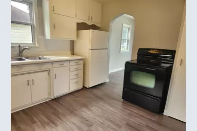 1806 2nd Street NE, Austin, MN 55912 - Photo 5