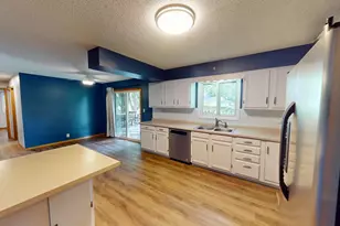 1605 Canary Dr, Albert Lea, MN 56007 - Photo 7