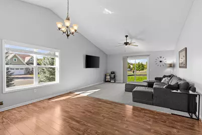 12722 Glenhurst Avenue, Savage, MN 55378 - Photo 3