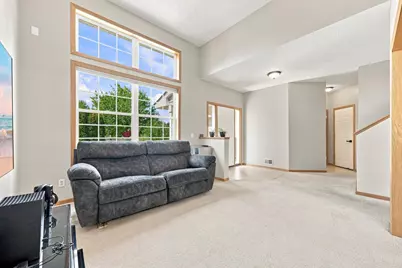 563 Summit Avenue, Dundas, MN 55019 - Photo 9