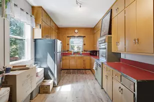 204 E 12th St, Blue Earth, MN 56013 - Photo 9
