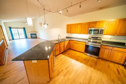 2862 Century Ct NE, Rochester, MN 55906 - Photo 9
