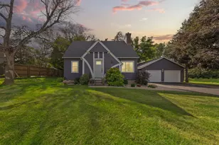 418 Prairie Ave, Faribault, MN 55021 - Photo 1