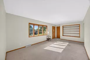 2817 15th Ave NW, Rochester, MN 55901 - Photo 3