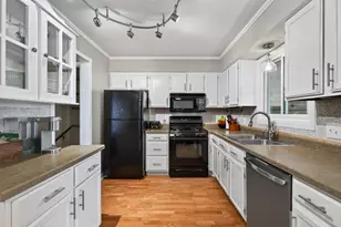 16614 Terrey Pine Dr, Eden Prairie, MN 55347 - Photo 11