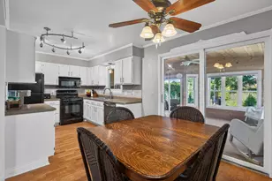 16614 Terrey Pine Dr, Eden Prairie, MN 55347 - Photo 9