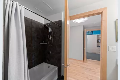 215 10th Avenue S #632, Minneapolis, MN 55415 - Photo 23