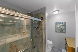 215 10th Ave S, Minneapolis, MN 55415 - Photo 17