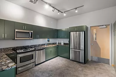 215 10th Avenue S #632, Minneapolis, MN 55415 - Photo 39